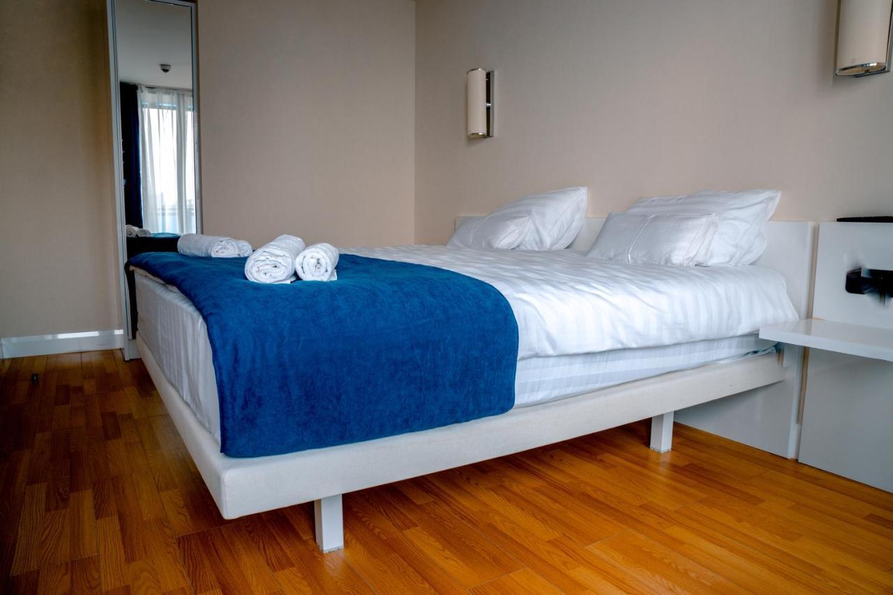 Orbi City - Aparthotel Near The Beach Batoumi Extérieur photo