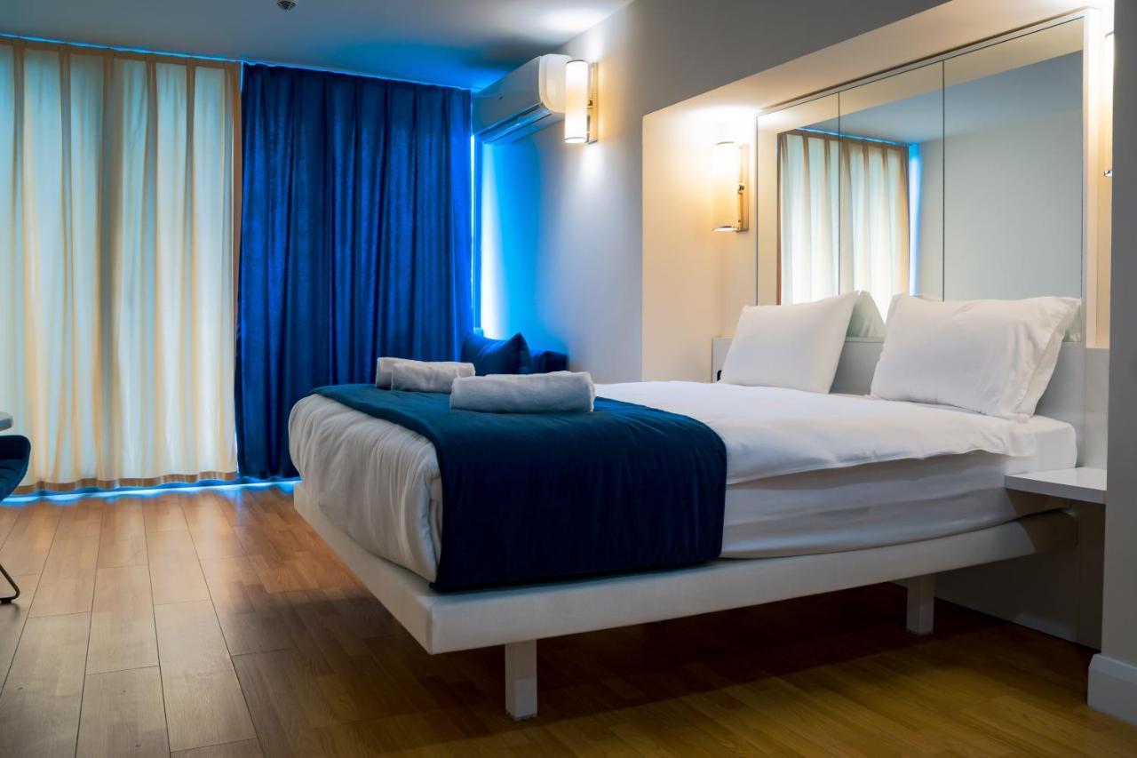 Orbi City - Aparthotel Near The Beach Batoumi Extérieur photo